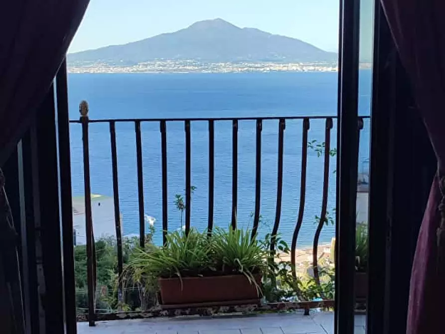 Immagine 6 di Camera in affitto  in Corso Caulino45 a Vico Equense