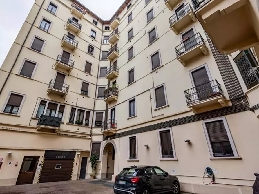 Immagine 20 di Appartamento in affitto  in Via Luigi Settembrini7 a Milano