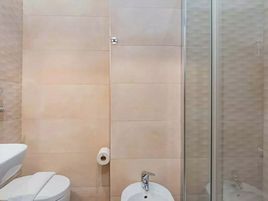 Immagine 8 di Appartamento in affitto  in Viale Argonne26 a Milano