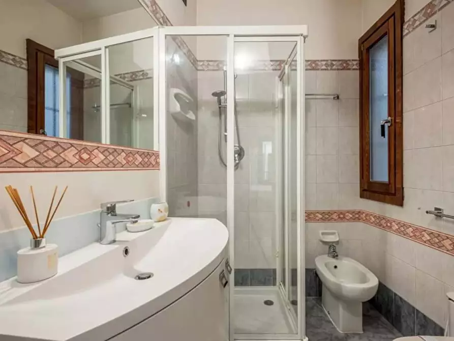 Immagine 22 di Appartamento in affitto  in Via Giorgio Giulini5 a Milano