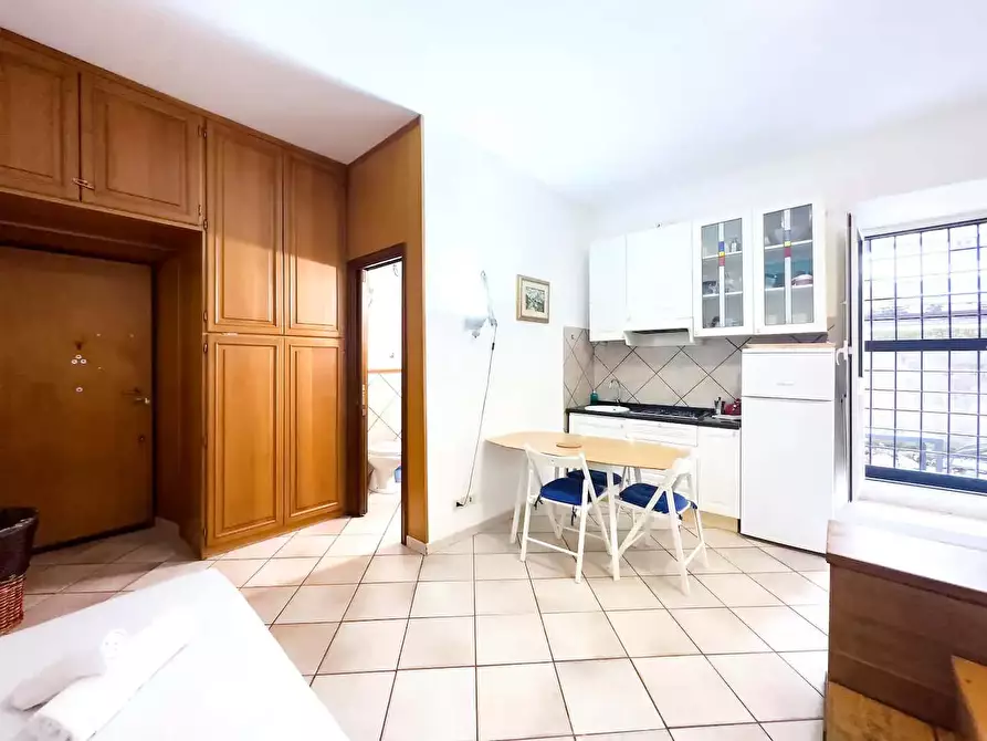 Immagine 3 di Appartamento in affitto  in Via Modica2 a Roma