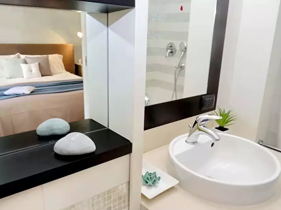 Immagine 40 di Appartamento in affitto  in Via Andrea Solari a Milano