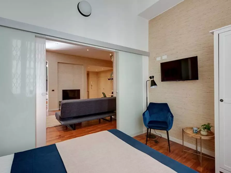 Immagine 5 di Appartamento in affitto  in Viale Tunisia42 a Milano