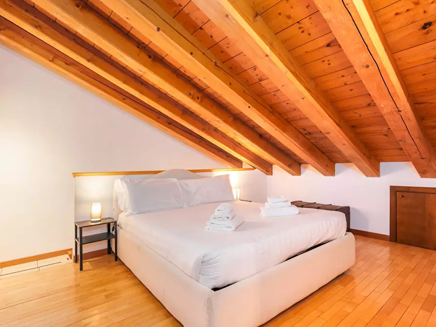 Immagine 2 di Appartamento in affitto  in Via Coluccio Salutati a Milano