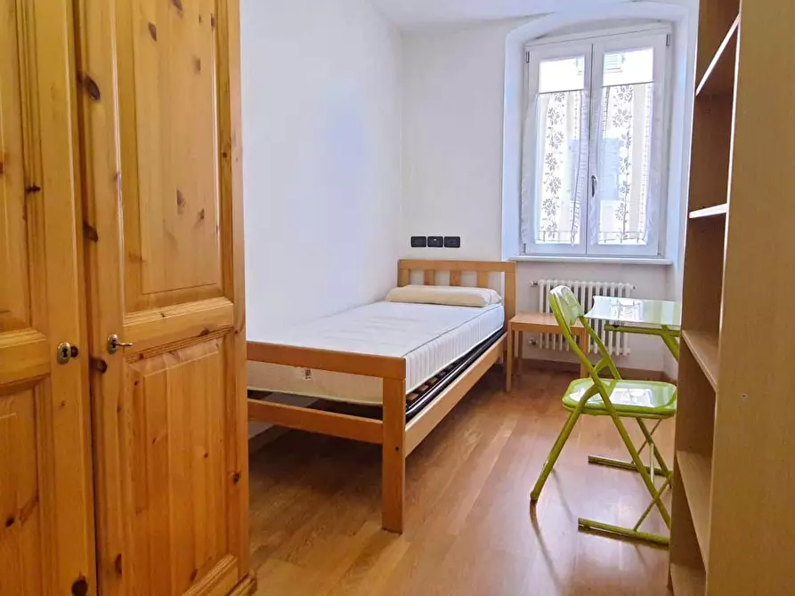 Immagine 1 di Camera in affitto  in Via Giuseppe Mazzini a Trento