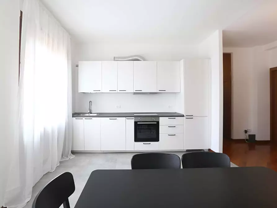 Immagine 21 di Camera in affitto  in Via Passo Sella12 a Milano
