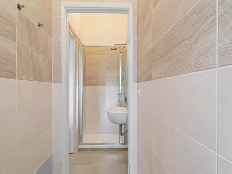 Immagine 6 di Camera in affitto  in Viale Vittorio Veneto22 a Milano