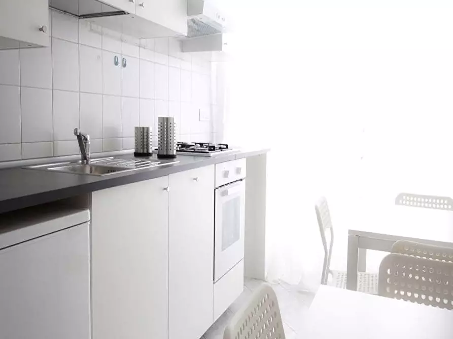 Immagine 8 di Camera in affitto  in Viale Ortles86 a Milano