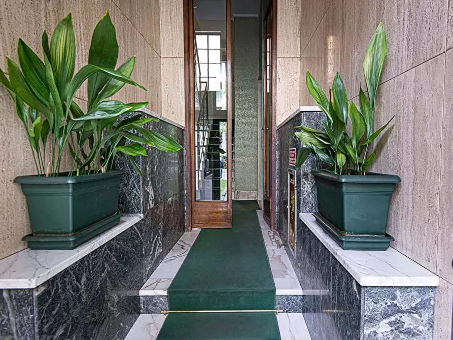 Immagine 15 di Camera in affitto  in Viale Emilio Caldara30 a Milano