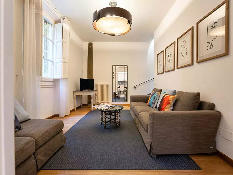 Immagine 25 di Appartamento in affitto  in Via dei Benci a Firenze