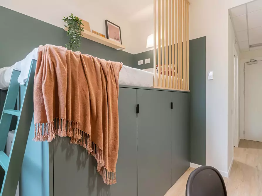 Immagine 15 di Camera in affitto  in Via Lepontina4 a Milano