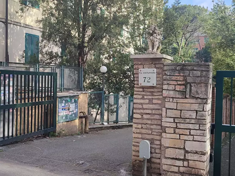 Immagine 25 di Appartamento in affitto  in Via Costantino72 a Roma