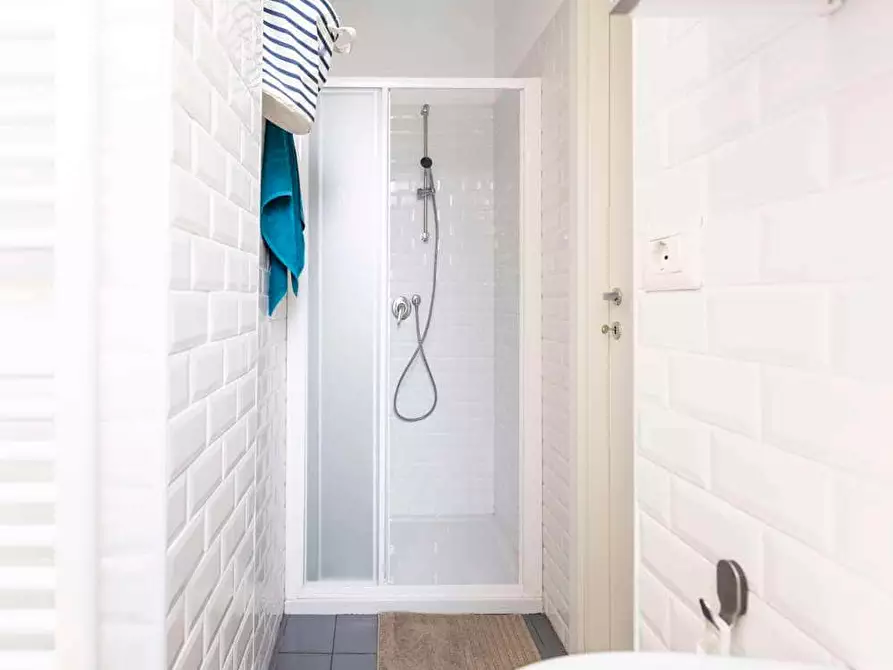 Immagine 13 di Camera in affitto  in Via Paolo Bassi22 a Milano