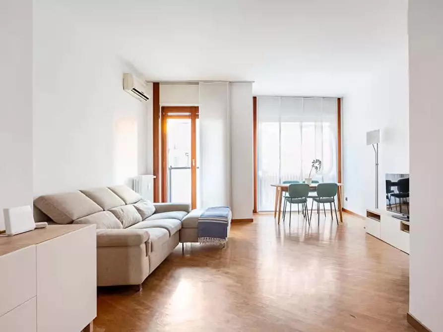 Immagine 8 di Camera in affitto  in Via Ruggero di Lauria12 a Milano