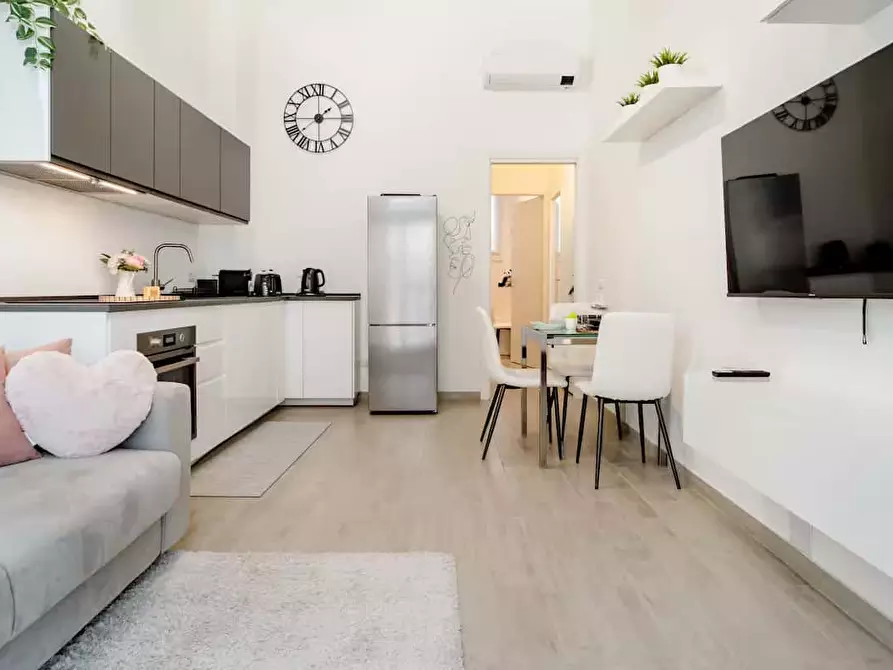 Immagine 7 di Appartamento in affitto  in Viale Carlo Troya23 a Milano