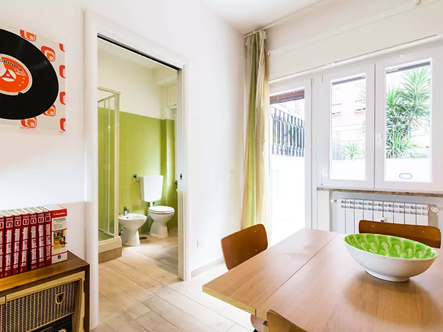 Immagine 15 di Appartamento in affitto  in Via del Fornetto79 a Roma