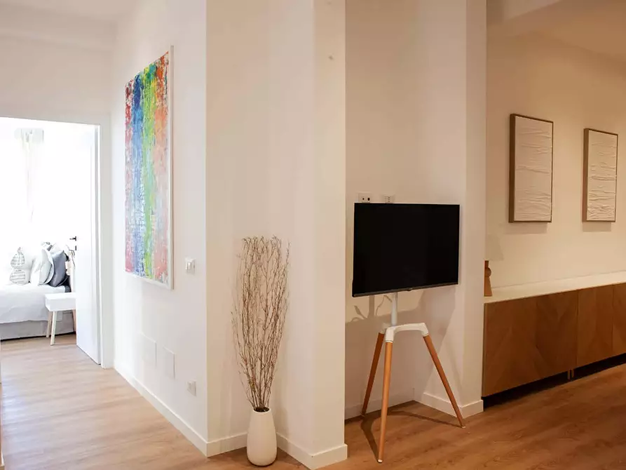 Immagine 10 di Appartamento in affitto  in Via Edoardo Jenner122 a Roma