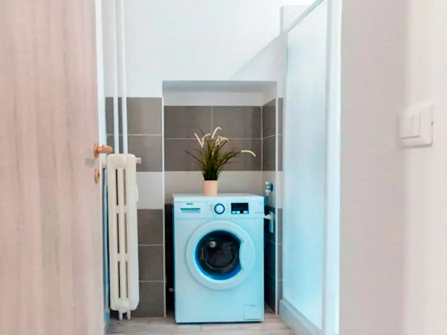 Immagine 10 di Camera in affitto  in Via Alfonso Bonafous2 a Torino