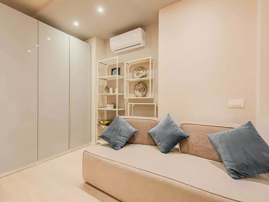 Immagine 2 di Appartamento in affitto  in Viale Piceno1 a Milano