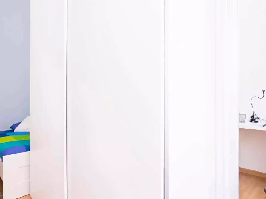 Immagine 1 di Camera in affitto  in Via Legnone15 a Milano