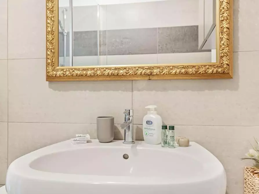 Immagine 16 di Appartamento in affitto  in Via Paolo Lomazzo52 a Milano