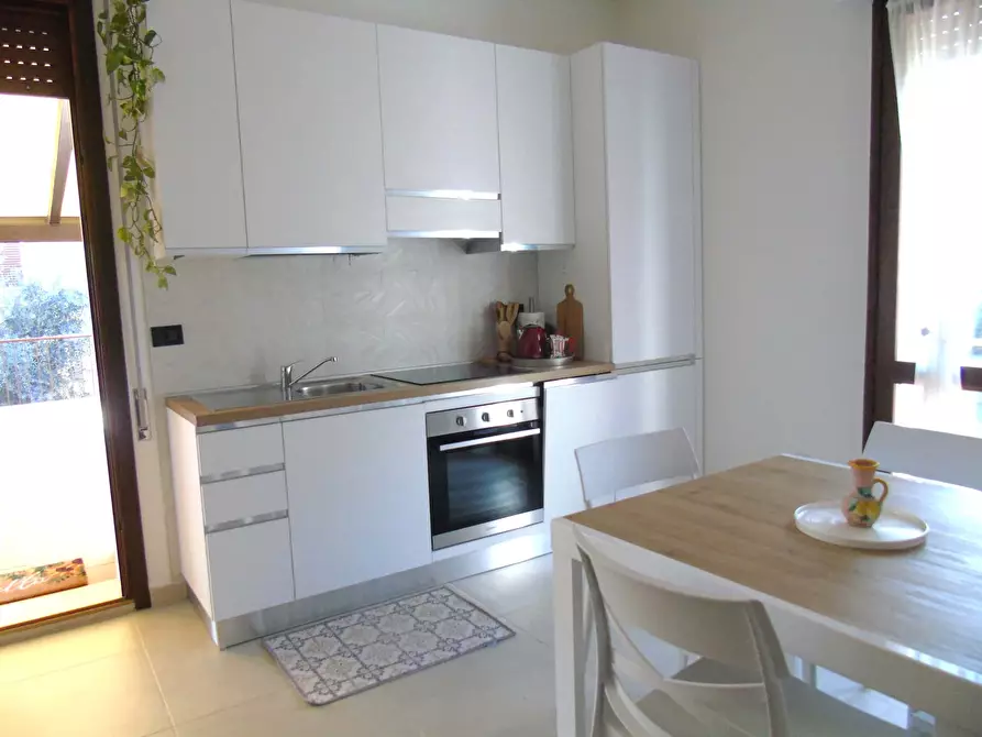 Immagine 5 di Appartamento in affitto  in Via Leonardo Da Vinci9 a Toscolano-Maderno