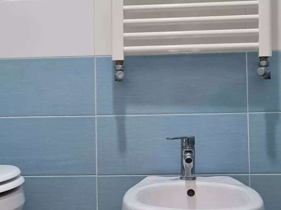 Immagine 34 di Camera in affitto  in Via dei Tribunali268 a Napoli