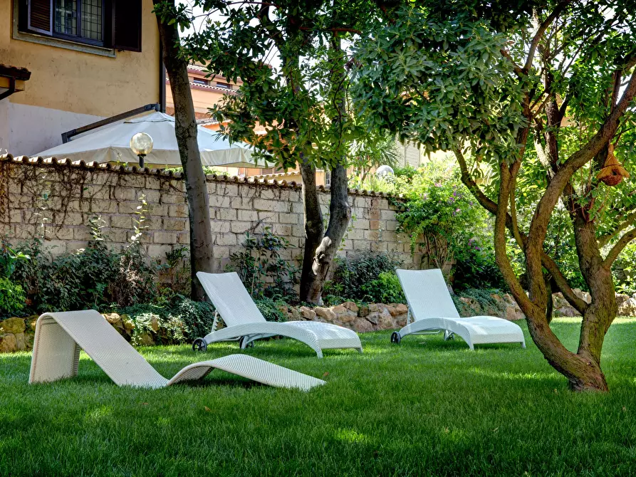 Immagine 47 di Appartamento in affitto  in Via Appia Pignatelli a Roma