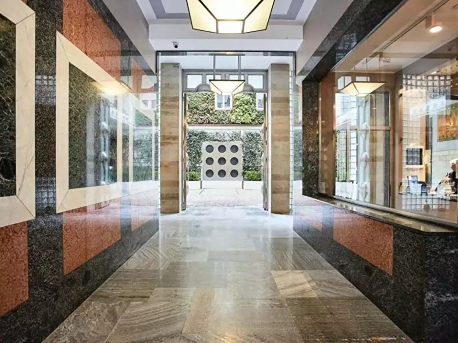 Immagine 25 di Appartamento in affitto  in Piazza Santa Maria Beltrade1 a Milano