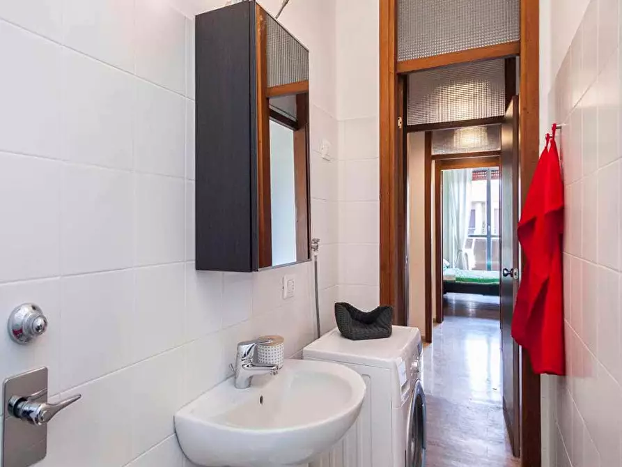 Immagine 50 di Camera in affitto  in Via Giuseppe Frua16 a Milano