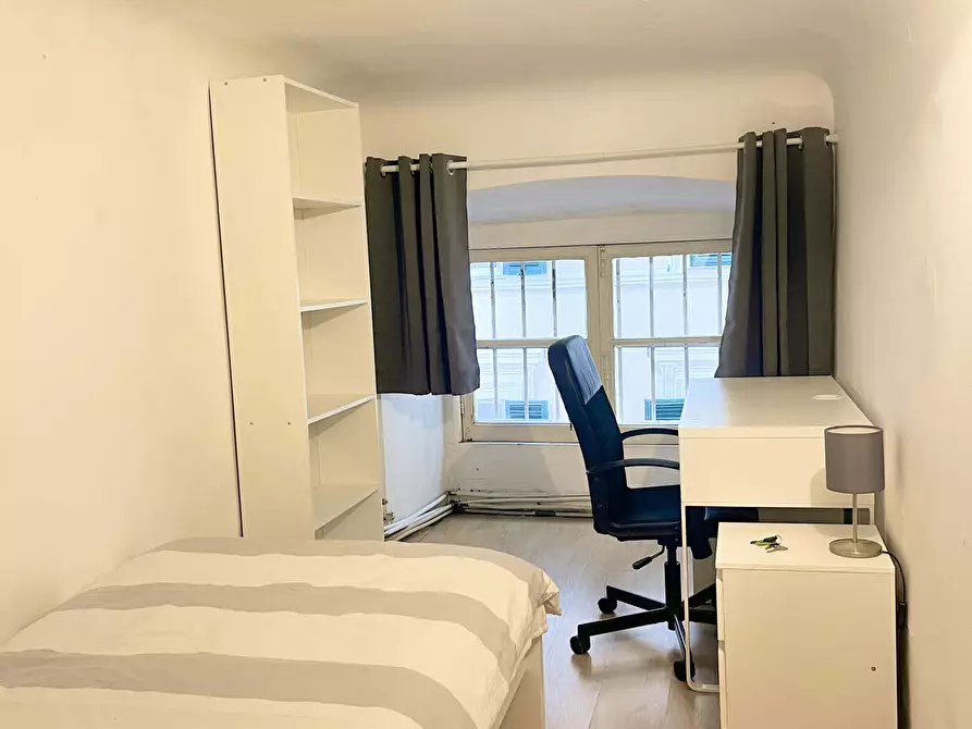 Immagine 2 di Camera in affitto  in Via Caffaro6 a Genova