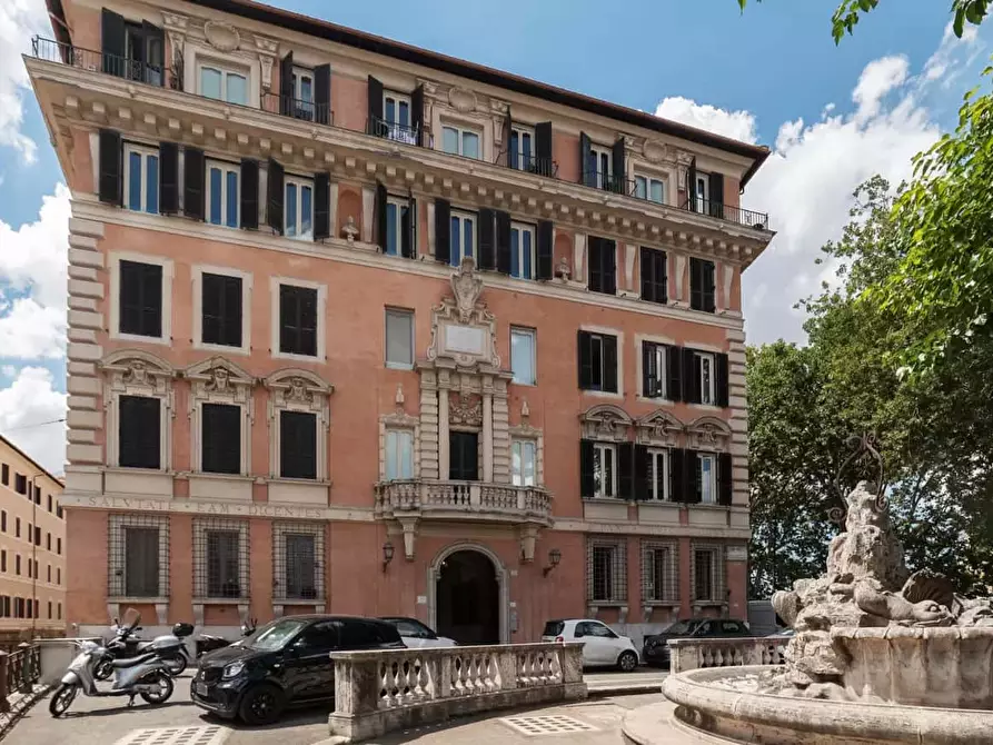Immagine 33 di Appartamento in affitto  in Piazza del Porto di Ripetta1 a Roma