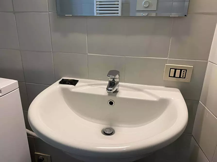 Immagine 6 di Appartamento in affitto  in Via degli Imbriani28 a Milano