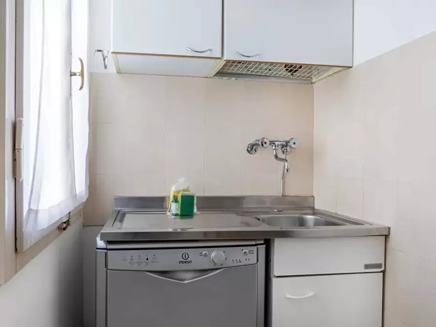 Immagine 17 di Appartamento in affitto  in Via delle Lame85 a Bologna