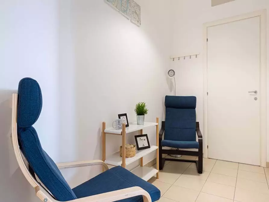 Immagine 12 di Camera in affitto  in Via Gardone5 a Milano