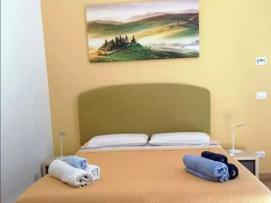 Immagine 9 di Appartamento in affitto  in Via Raffaele Cadorna13 a Roma
