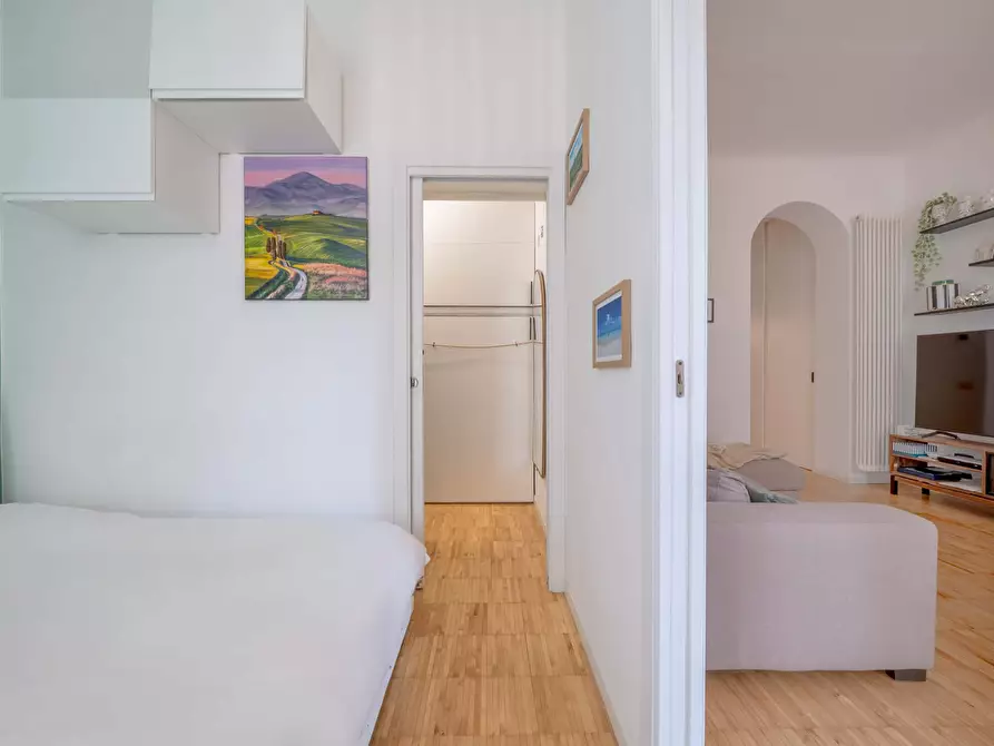 Immagine 48 di Appartamento in affitto  in Via Emilio Cornalia12 a Milano