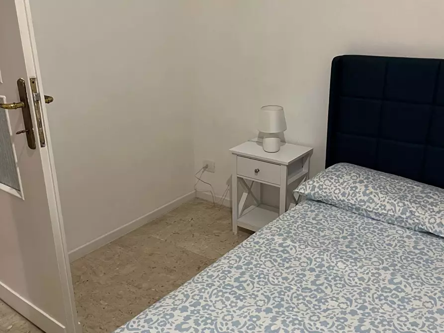 Immagine 5 di Camera in affitto  in Via Imperia6 a Roma