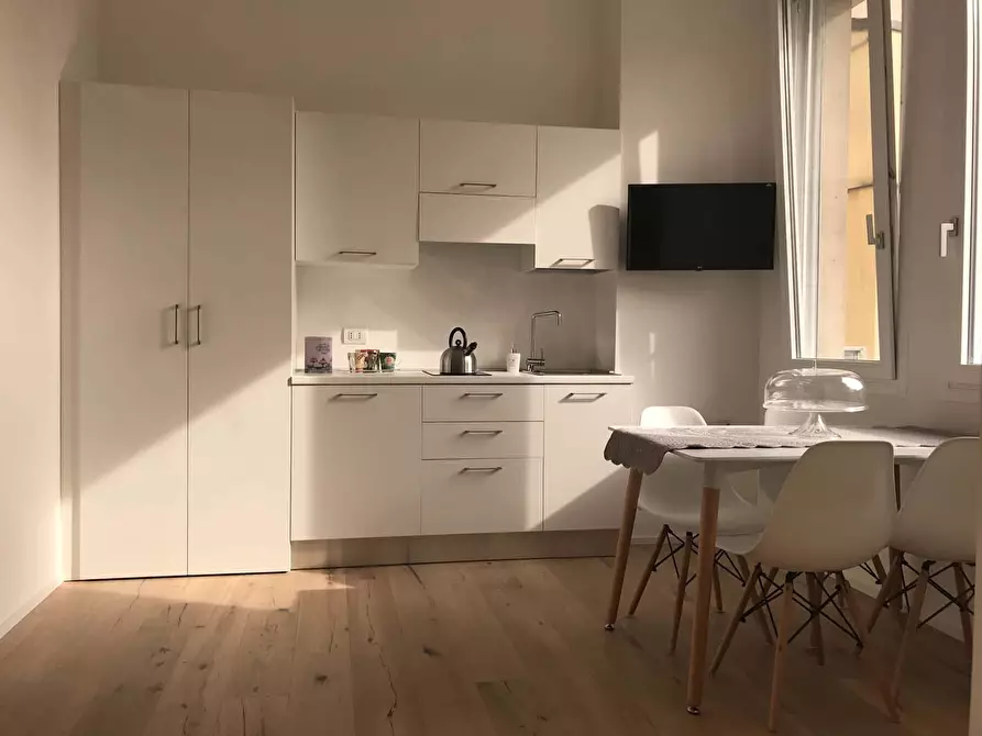 Immagine 1 di Appartamento in affitto  in Via Legnano12 a Milano