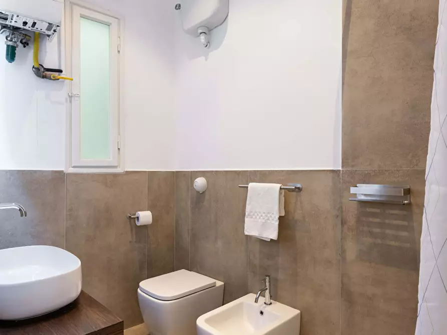 Immagine 39 di Appartamento in affitto  in Via degli Alfani a Firenze