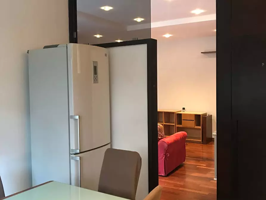 Immagine 2 di Appartamento in affitto  in Viale Colli Aminei58 a Napoli