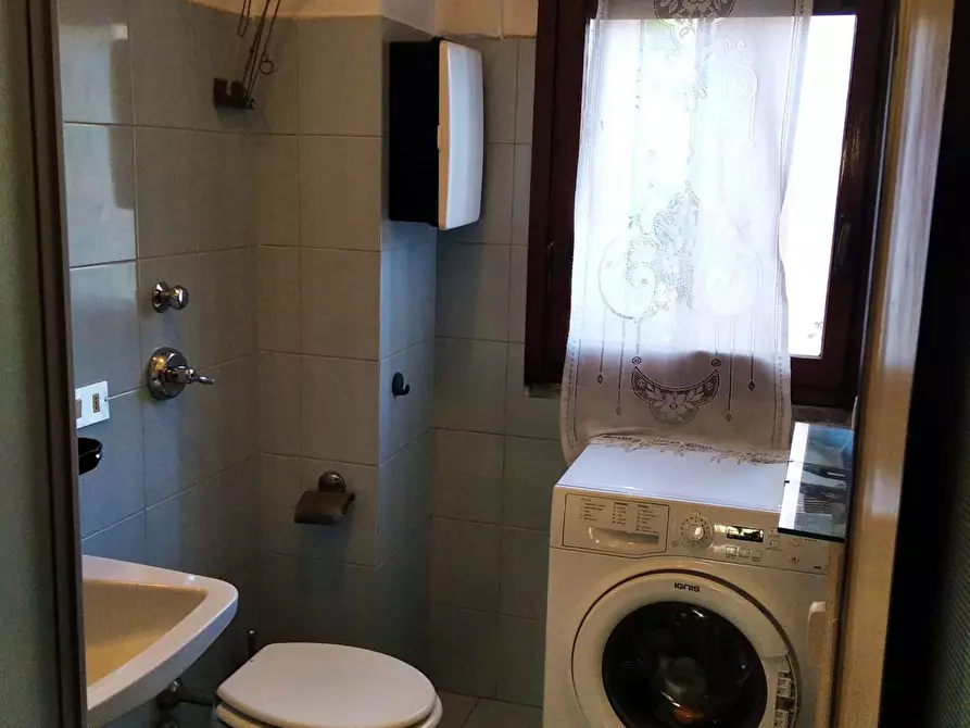 Immagine 9 di Camera in affitto  in Via Ercolano a Milano