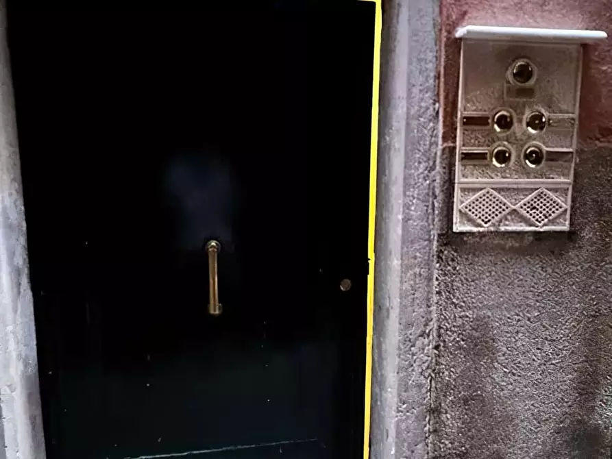 Immagine 2 di Appartamento in affitto  in Santa Croce896 a Venezia