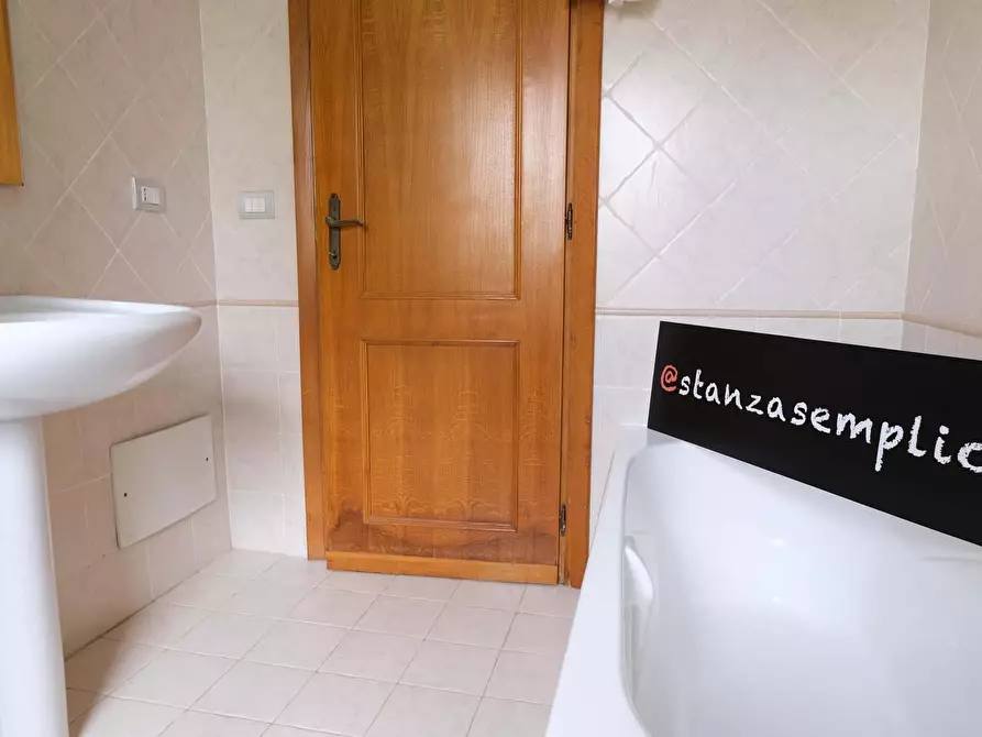 Immagine 24 di Camera in affitto  in Via Andrea Cordedda4 a Sassari