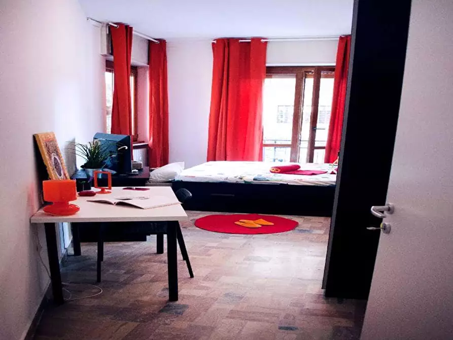 Immagine 1 di Camera in affitto  in Via Bassini19 a Milano