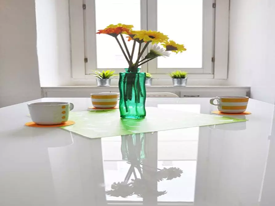 Immagine 39 di Camera in affitto  in Via Mauro Macchi2 a Milano