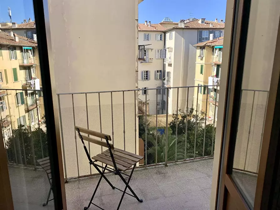 Immagine 2 di Camera in affitto  in Lungarno Amerigo Vespucci60 a Firenze