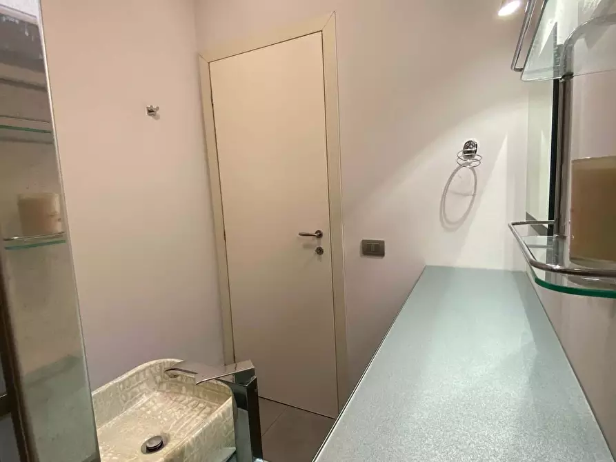 Immagine 18 di Appartamento in affitto  in Via Domenico Purificato300 a Roma