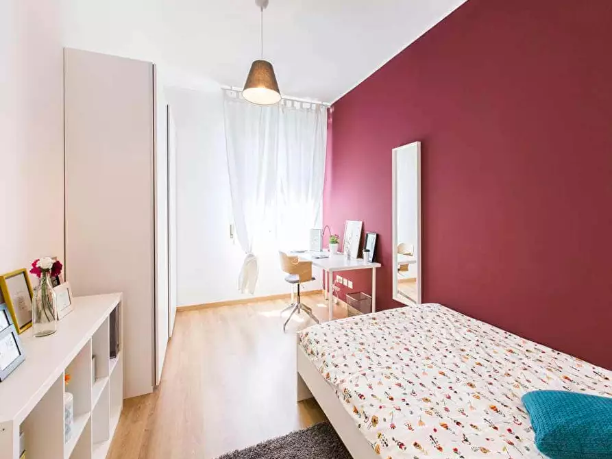 Immagine 1 di Camera in affitto  in Via Gallarate107 a Milano