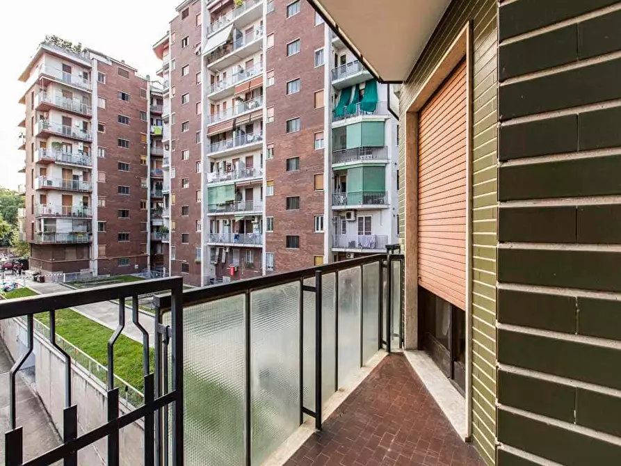 Immagine 38 di Camera in affitto  in Via Rubens23 a Milano